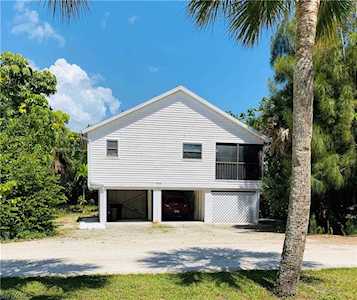 9214 Kincaid Ct Sanibel, FL 33957