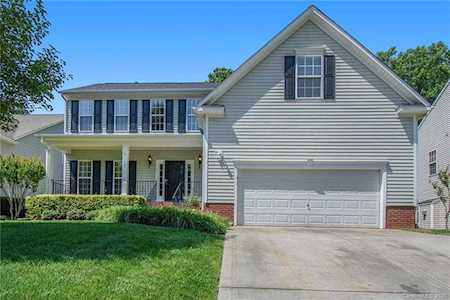 137 Winterbell Dr Mooresville, NC 28115