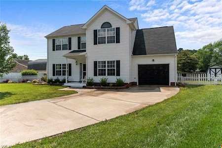 3 Gwaltney Ct Portsmouth, VA 23702