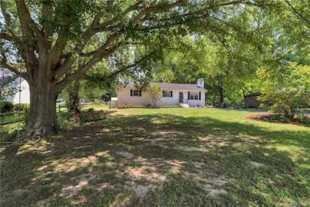 117 Allison Dr Matthews, NC 28104
