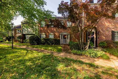 1862 Hunters Creek Dr Germantown, TN 38138