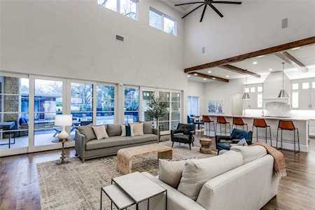 6222 Stichter Avenue Dallas, TX 75230