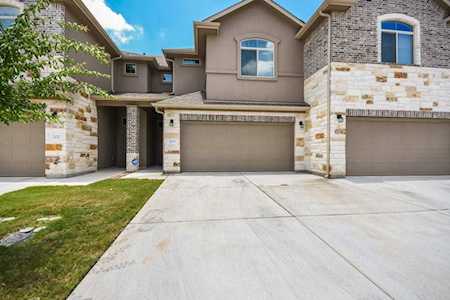 2880 Donnell Dr #203 Round Rock, TX 78664