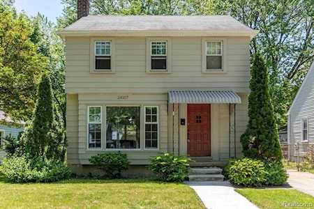 24107 Union St Dearborn, MI 48124