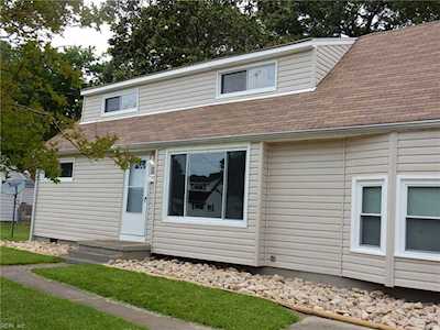 3100 Manatee Dr Virginia Beach, VA 23464