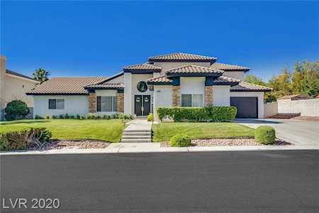 9909 Fox Springs Las Vegas, NV 89117
