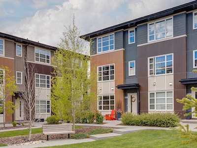 131 Evansridge Park NW Calgary, AB T3P 0N7