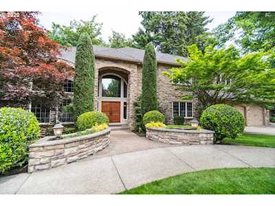 18260 River Edge Ct Lake Oswego, OR 97034