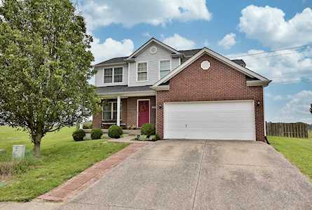 924 Kingston Ct Shelbyville, KY 40065