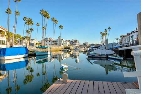 3900 River Avenue Newport Beach, CA 92663