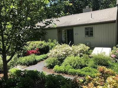 352 Hemlock Circle #352 Lincoln, MA 01773