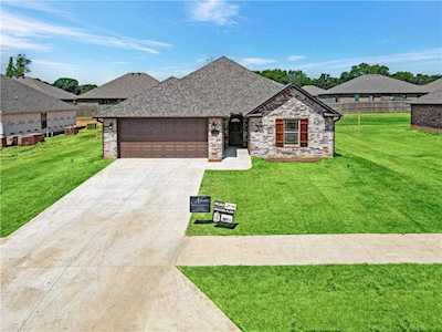 1009 Partridge Place Barling, AR 72923