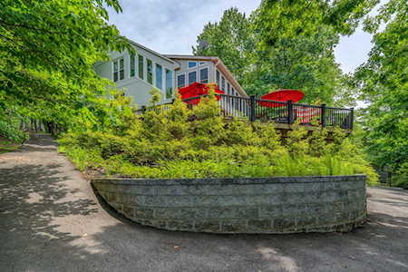 161 Highland Lake Union Hall, VA 24176
