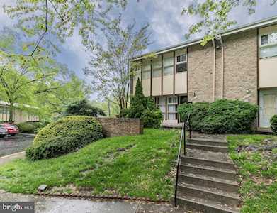 4401 Forest Glen Ct Annandale, VA 22003