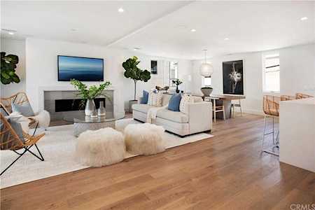 319 1/2 Jasmine Avenue Corona Del Mar, CA 92625