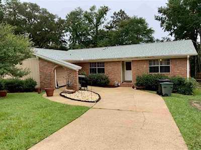 2729 Bedford Way Tallahassee, FL 32308