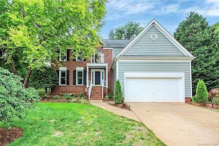 9013 Coleshire Ct Charlotte, NC 28269