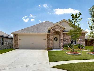 1303 Crystal Way Princeton, TX 75407