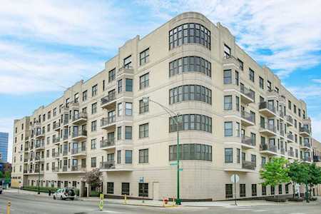 520 N Halsted St #403 Chicago, IL 60642