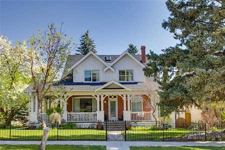 244 Superior Avenue SW Calgary, AB T3C 2H9