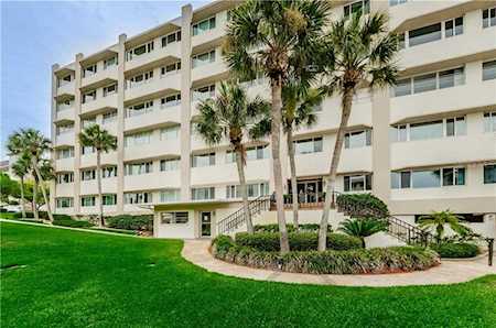 100 Bluff View Dr #412A Belleair Bluffs, FL 33770