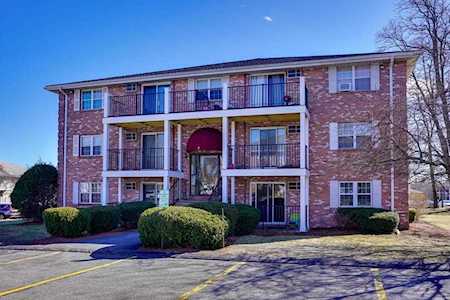 2 Karen Cir #17 Billerica, MA 01821