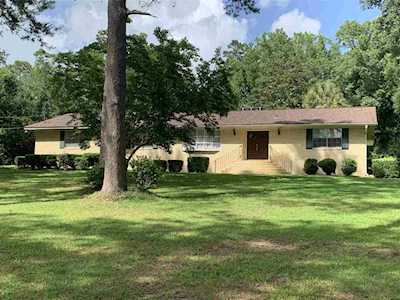 3205 Yorktown Drive Tallahassee, FL 32312