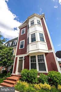 728 Diamond Ave Alexandria, VA 22301