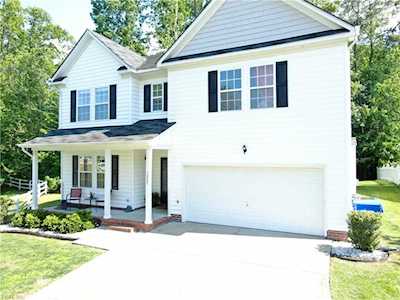 3045 Kempton Park Rd Suffolk, VA 23435