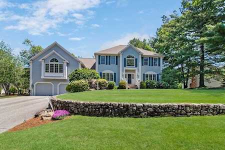 7 Meadow View Lane Andover, MA 01810