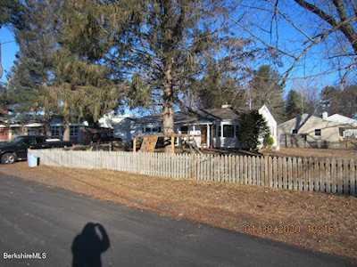 71 Doreen St Pittsfield, MA 01201