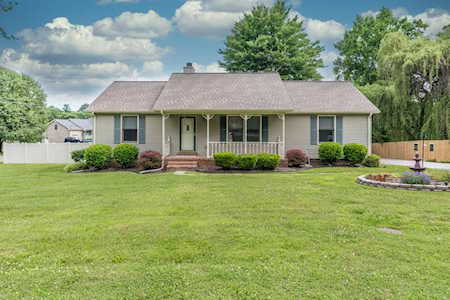401 Timberlake Dr Springfield, TN 37172