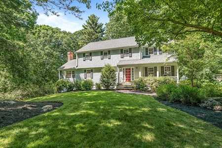 29 Yorkshire Rd Dover, MA 02030