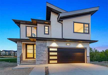 133 Rock Lake Heights NW Calgary, AB T3G 0G3