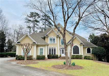 380 Waters Bend Way Johns Creek, GA 30022