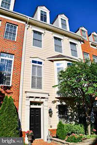 5233 Harold Secord St Alexandria, VA 22304