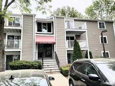 8 Post Oak Lane #20 Natick, MA 01760