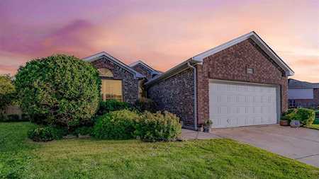 12900 Glenville Court Fort Worth, TX 76244