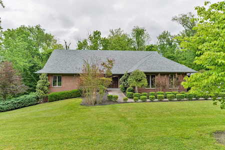 5221 Blakely Ridge Rd Glenview, KY 40025
