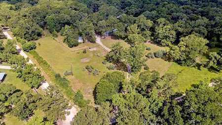 18357 Molk Rd Willis, TX 77378