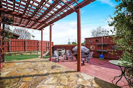 112 Santa Fe Trail Justin, TX 76247