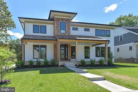 2538 Greenbrier St Arlington, VA 22207
