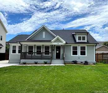 338 Melbourne Ct Charlotte, NC 28209