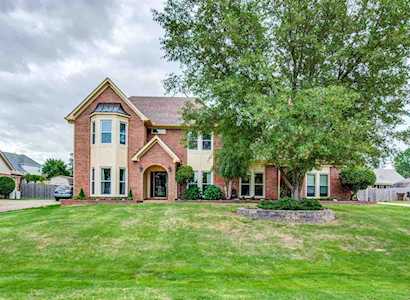 3288 Patches Dr Bartlett, TN 38133