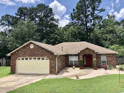 8227 Charrington Forest Boulevard Tallahassee, FL 32312