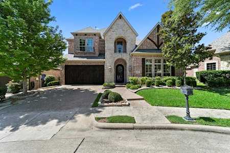 6719 Springwood Lane Garland, TX 75044
