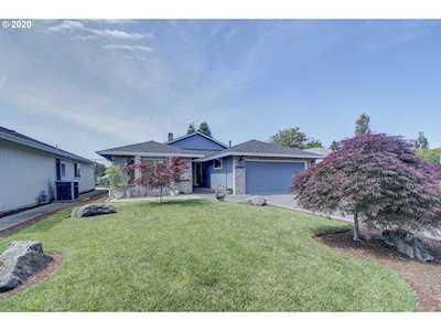 15403 SE 33rd St Vancouver, WA 98683