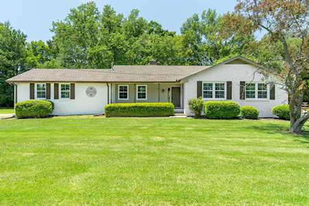 209 Sam Davis Dr Springfield, TN 37172