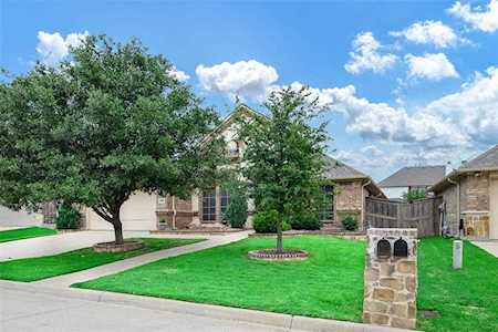 6804 San Fernando Drive Fort Worth, TX 76131