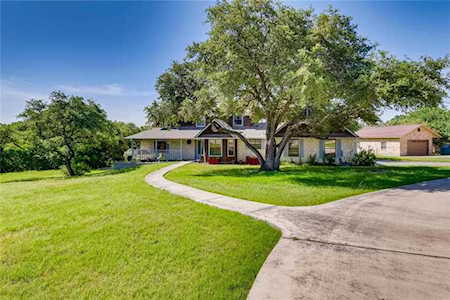 3807 Cattleman Dr Manchaca, TX 78652